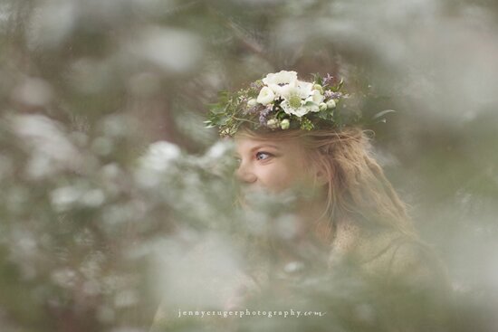 Vintage Forest Winter Wedding Inspiration | styling + vintage rentals by Stockroom Vintage, Nashville, TN | photos by Jenny Cruger Photography