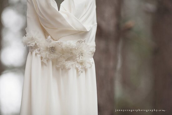 Vintage Forest Winter Wedding Inspiration | styling + vintage rentals by Stockroom Vintage, Nashville, TN | photos by Jenny Cruger Photography