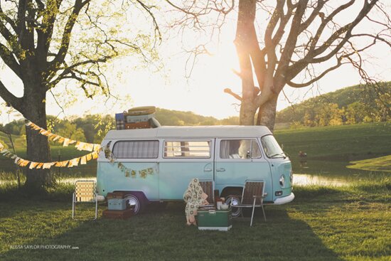 Vintage VW Van | Styling + vintage rentals by Stockroom Vintage | Photo by Alissa Saylor